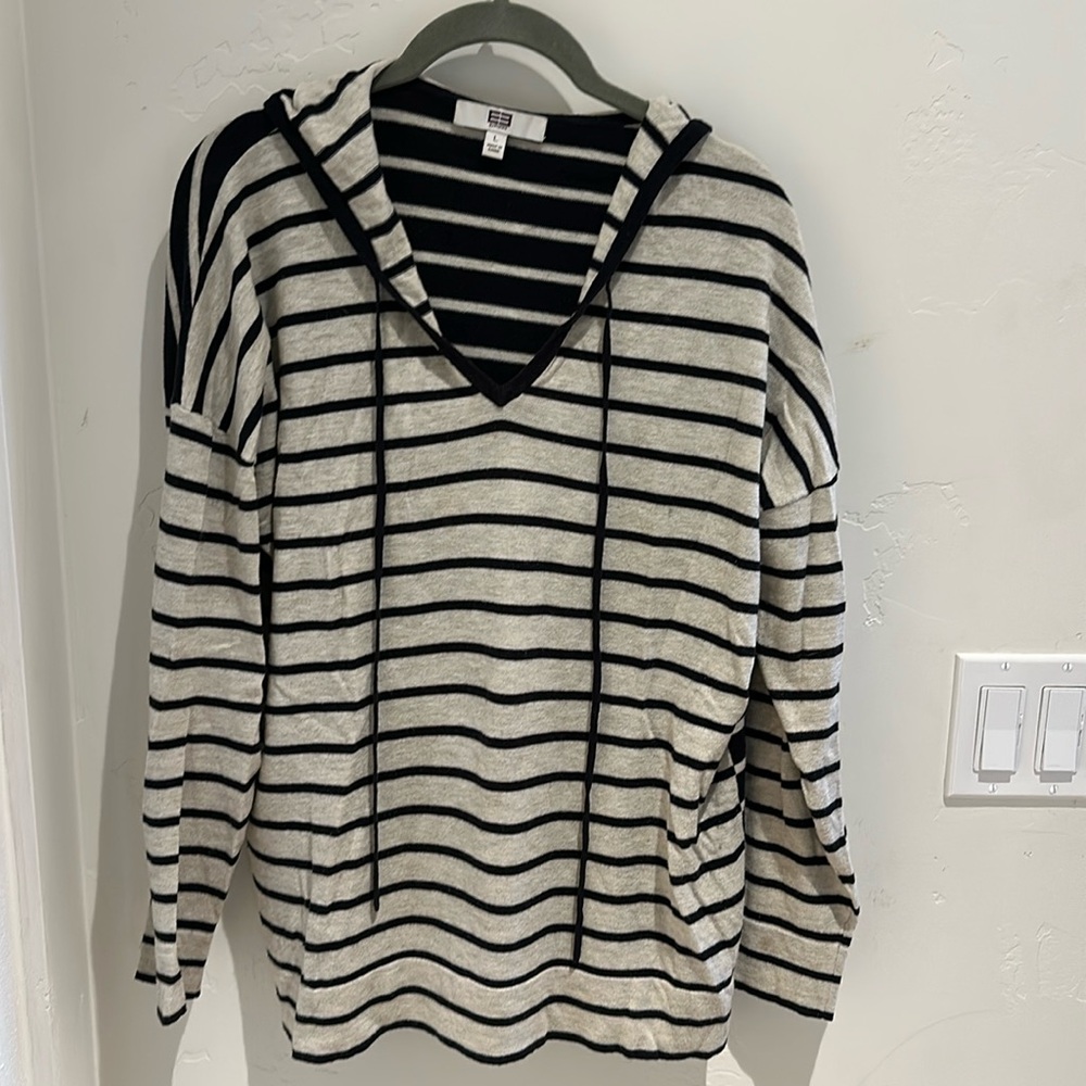 E3 by Etcetera striped cashmere blend hoodie. Greige with Black stripes. Large